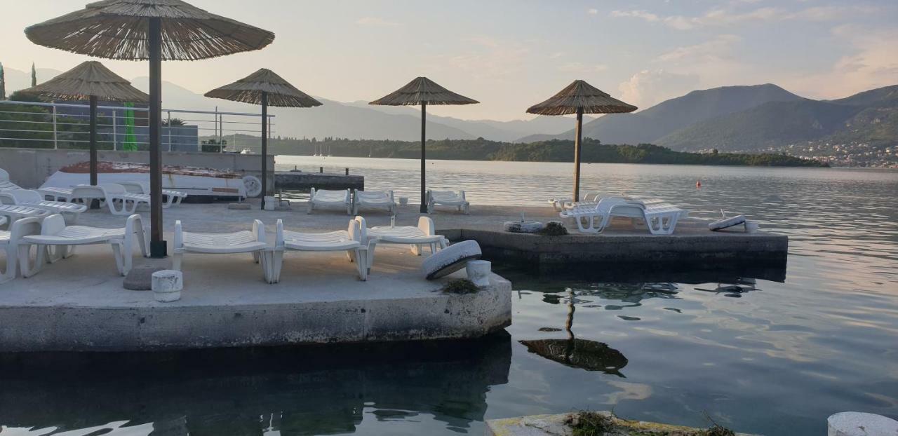 Apartments Klakor Ps Tivat Bagian luar foto